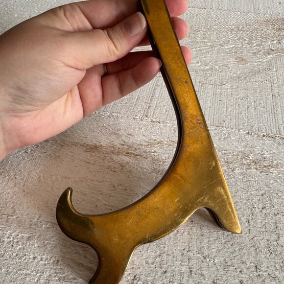 Vintage Brass Easel - Vintage Brass Decorative Stand - Picture 2 of 8